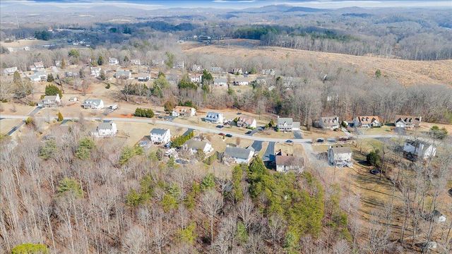 1251 Commonwealth DR, Hardy, VA 24101