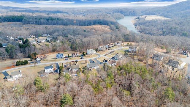 1251 Commonwealth DR, Hardy, VA 24101