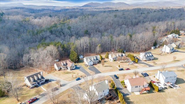 1251 Commonwealth DR, Hardy, VA 24101