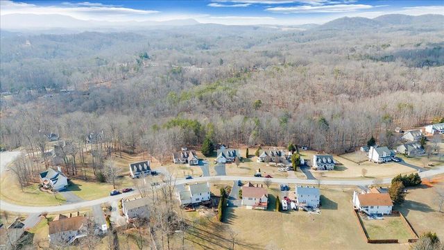 1251 Commonwealth DR, Hardy, VA 24101