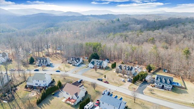 1251 Commonwealth DR, Hardy, VA 24101