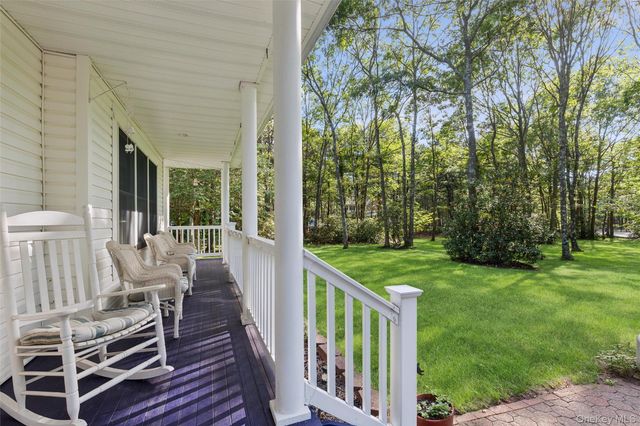 22 Jerusalem Hollow Road, Manorville, NY 11949