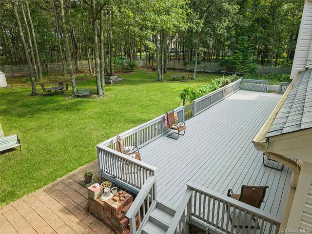 22 Jerusalem Hollow Road, Manorville, NY 11949