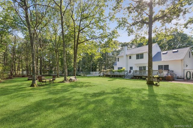 22 Jerusalem Hollow Road, Manorville, NY 11949