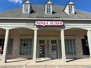 33214 W 14 Mile Road, West Bloomfield, MI 48322