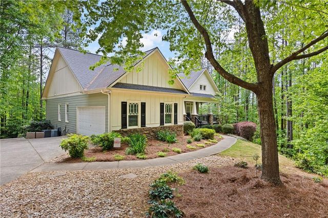 107 Georgetown Drive, Dallas, GA 30132