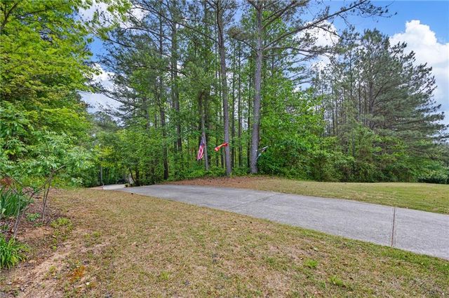 107 Georgetown Drive, Dallas, GA 30132