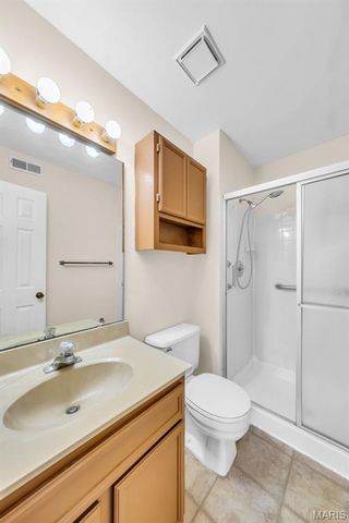 2339 Kratky Road A, St Louis, MO 63114