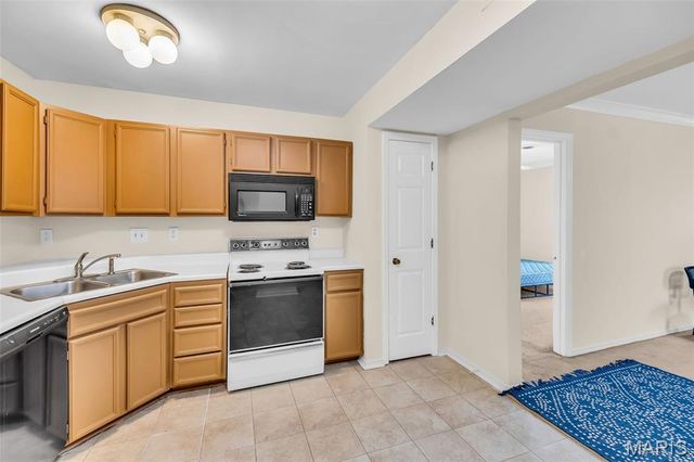 2339 Kratky Road A, St Louis, MO 63114