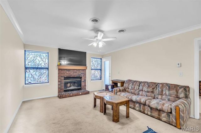 2339 Kratky Road A, St Louis, MO 63114