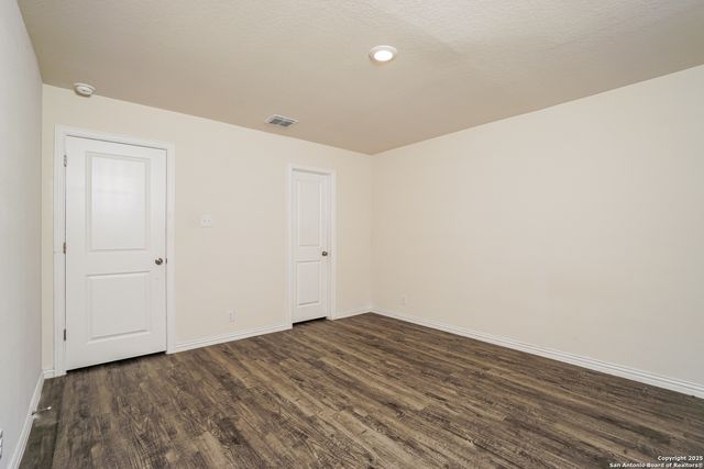 728 Newton, Seguin, TX 78155