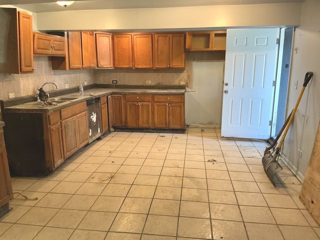 6741-43 S Eberhart Avenue, Chicago, IL 60637