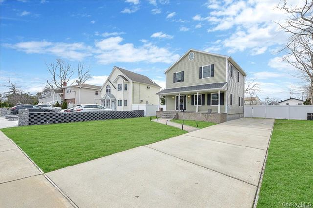 1246 Oakfield Avenue, Wantagh, NY 11793