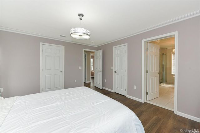 1246 Oakfield Avenue, Wantagh, NY 11793