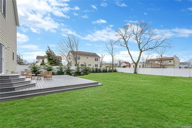 1246 Oakfield Avenue, Wantagh, NY 11793