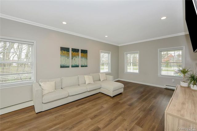 1246 Oakfield Avenue, Wantagh, NY 11793