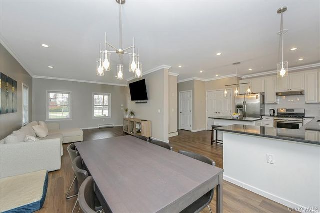 1246 Oakfield Avenue, Wantagh, NY 11793