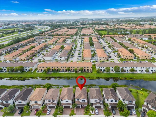 3332 W 95th Ter, Hialeah, FL 33018