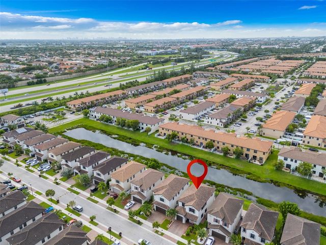 3332 W 95th Ter, Hialeah, FL 33018