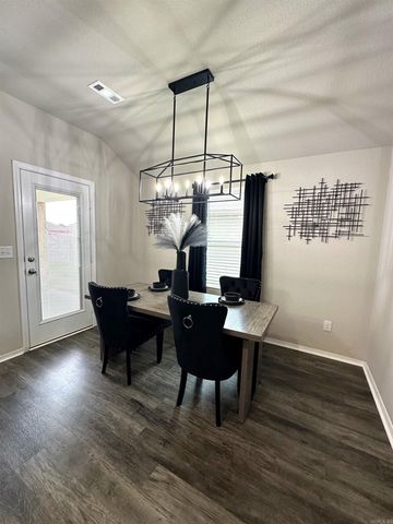 285 Rooster Road, Conway, AR 72032