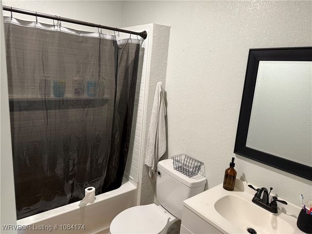 205 W Port Arthur Avenue, Sallisaw, OK 74955