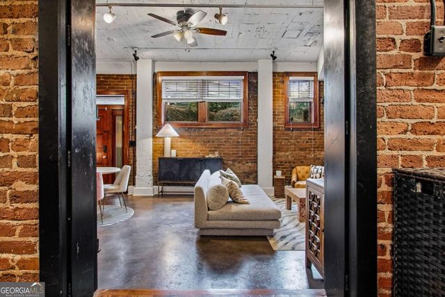 908 Juniper Street NE APT 4, Atlanta, GA 30309