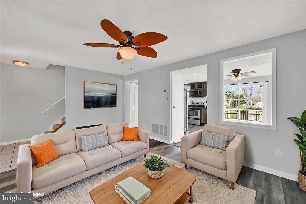 Image 13 of property listing at 128 RAVENSWOOD CT, Joppa, MD 21085