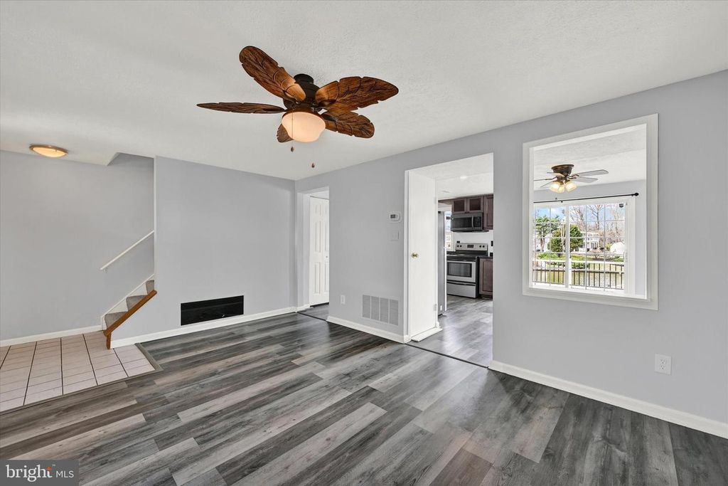 Image 18 of property listing at 128 RAVENSWOOD CT, Joppa, MD 21085
