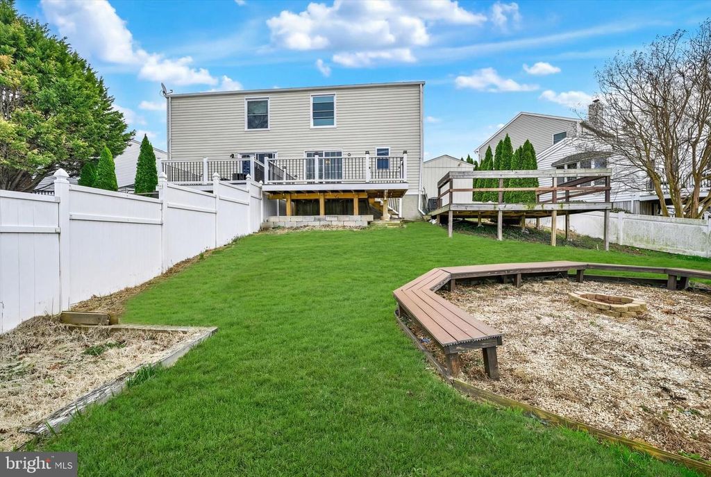 Image 23 of property listing at 128 RAVENSWOOD CT, Joppa, MD 21085