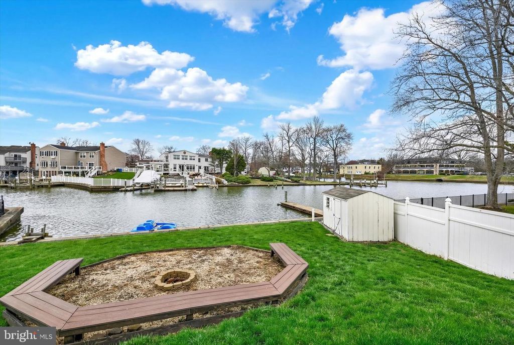 Image 24 of property listing at 128 RAVENSWOOD CT, Joppa, MD 21085