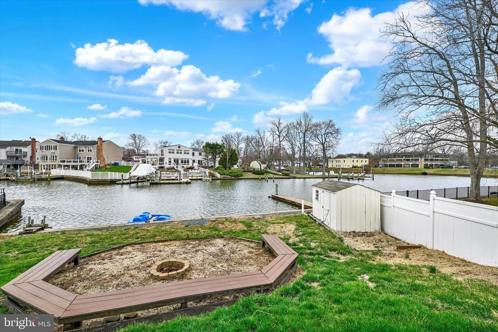 Image 29 of property listing at 128 RAVENSWOOD CT, Joppa, MD 21085