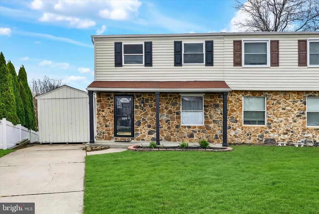 Image 3 of property listing at 128 RAVENSWOOD CT, Joppa, MD 21085