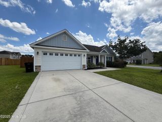 100 Stonewater Lane, Jacksonville, NC 28546