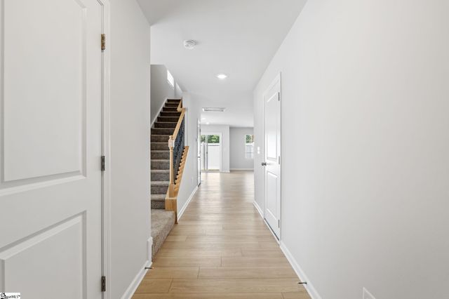401 Mopar Lane, Greer, SC 29651