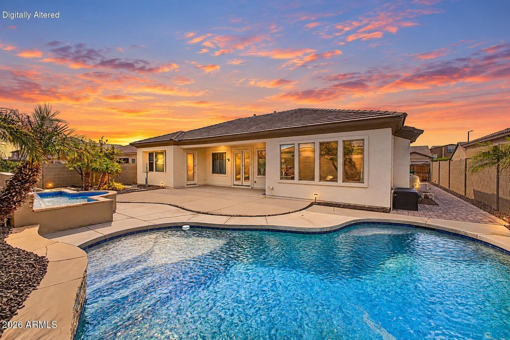 18418 W CINNABAR Avenue, Waddell, AZ 85355