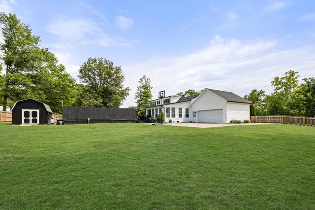 510 Deshea Creek Rd, Gallatin, TN 37066
