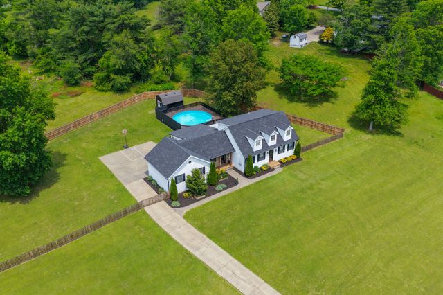 510 Deshea Creek Rd, Gallatin, TN 37066