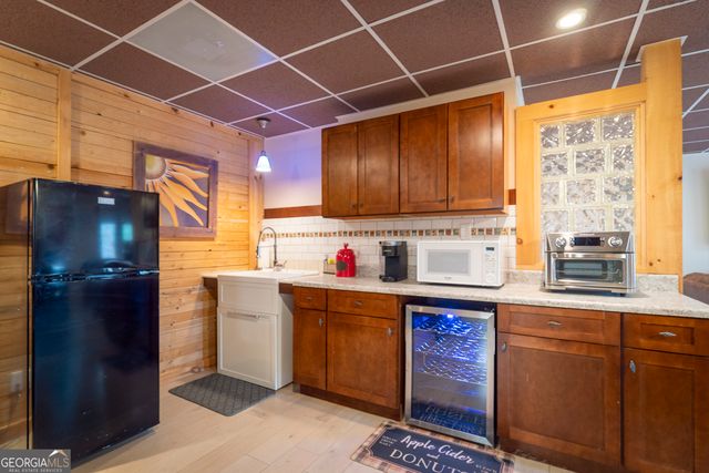 444 Miners Mountain Road, Sautee Nacoochee, GA 30571