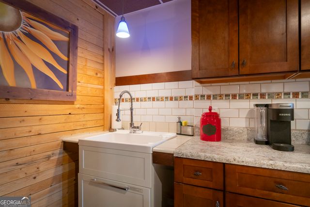 444 Miners Mountain Road, Sautee Nacoochee, GA 30571