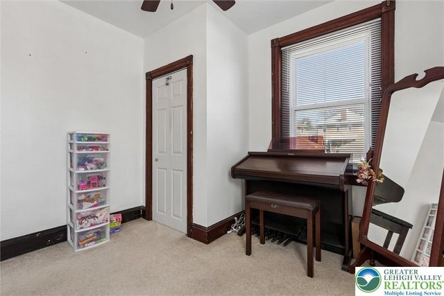 35 North Ridge, Ambler Boro, PA 19002