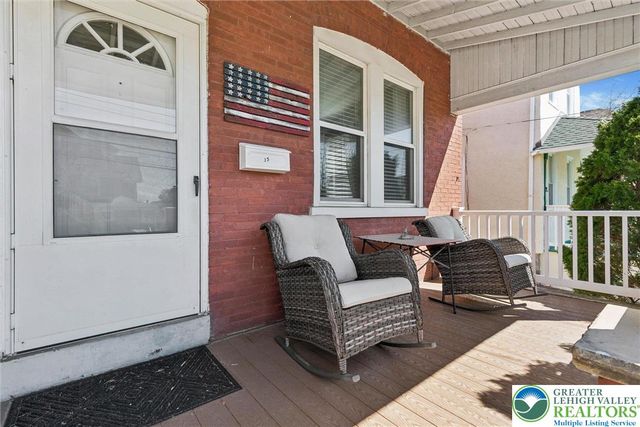 35 North Ridge, Ambler Boro, PA 19002