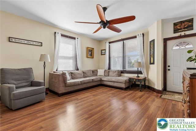 35 North Ridge, Ambler Boro, PA 19002