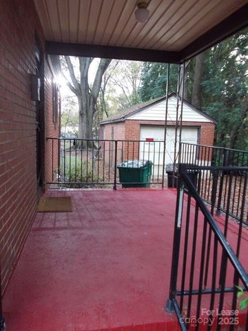 2746 Dogwood Avenue, Charlotte, NC 28206