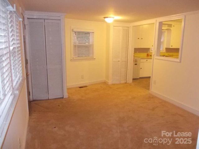 2746 Dogwood Avenue, Charlotte, NC 28206