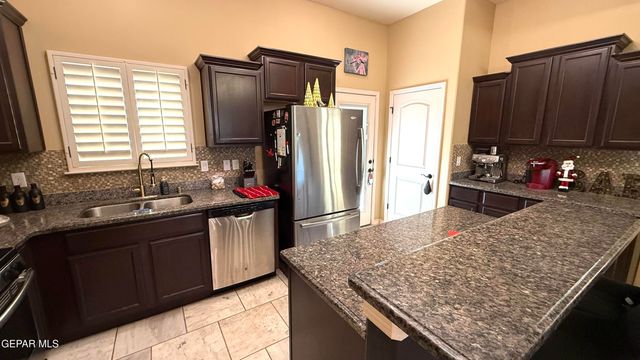 14536 RANDALL CUNNINGHAM, El Paso, TX 79938