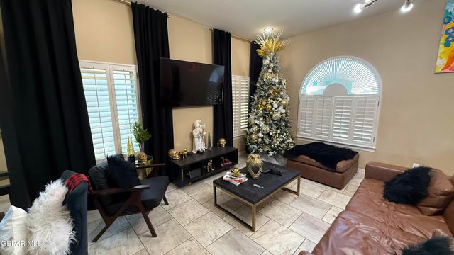 14536 RANDALL CUNNINGHAM, El Paso, TX 79938