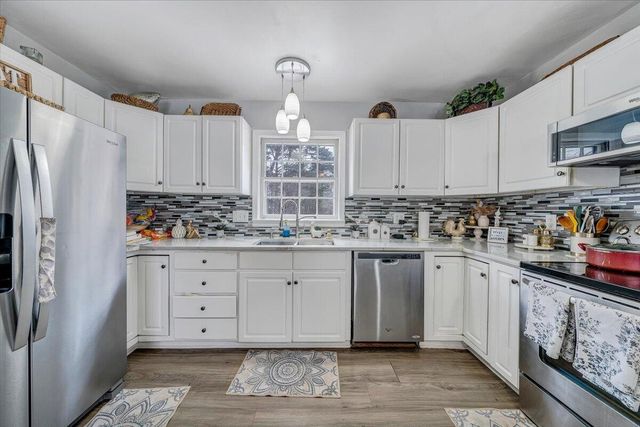 1685 Sigmon RD, Roanoke, VA 24017