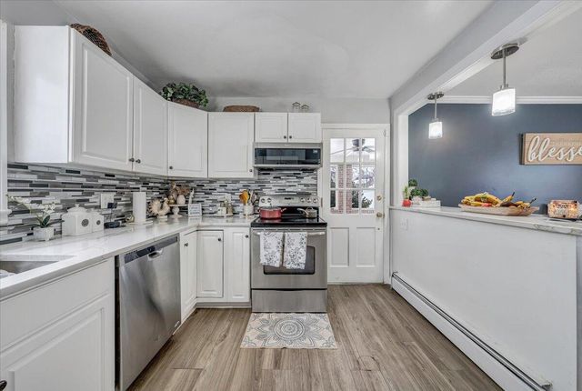 1685 Sigmon RD, Roanoke, VA 24017