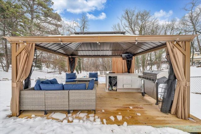 1685 Sigmon RD, Roanoke, VA 24017