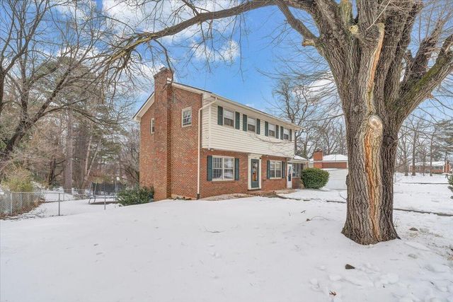 1685 Sigmon RD, Roanoke, VA 24017